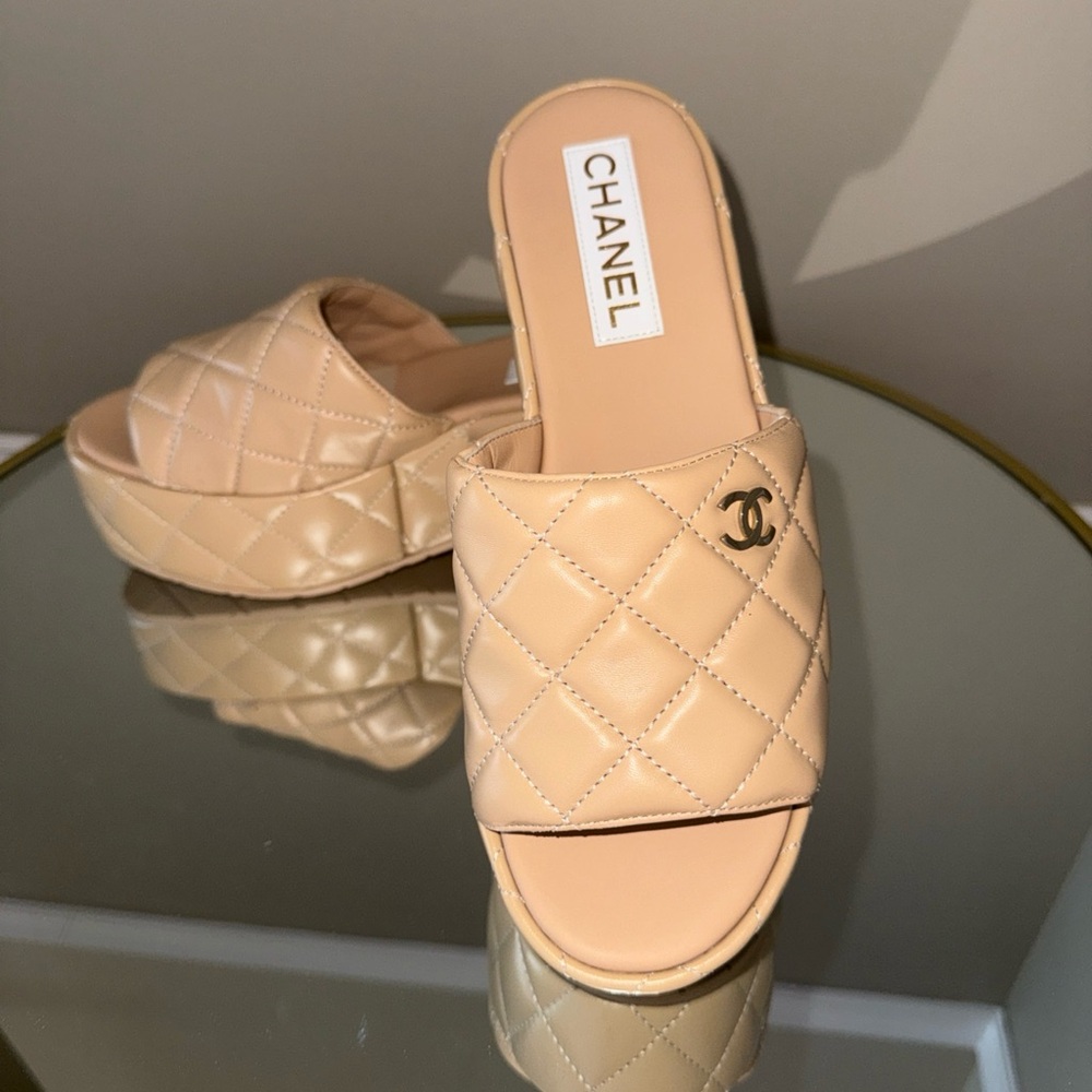 CHANEL DAD Sandals CC logo Quilted leather platform slides sz 39 - Picture 5 of 17